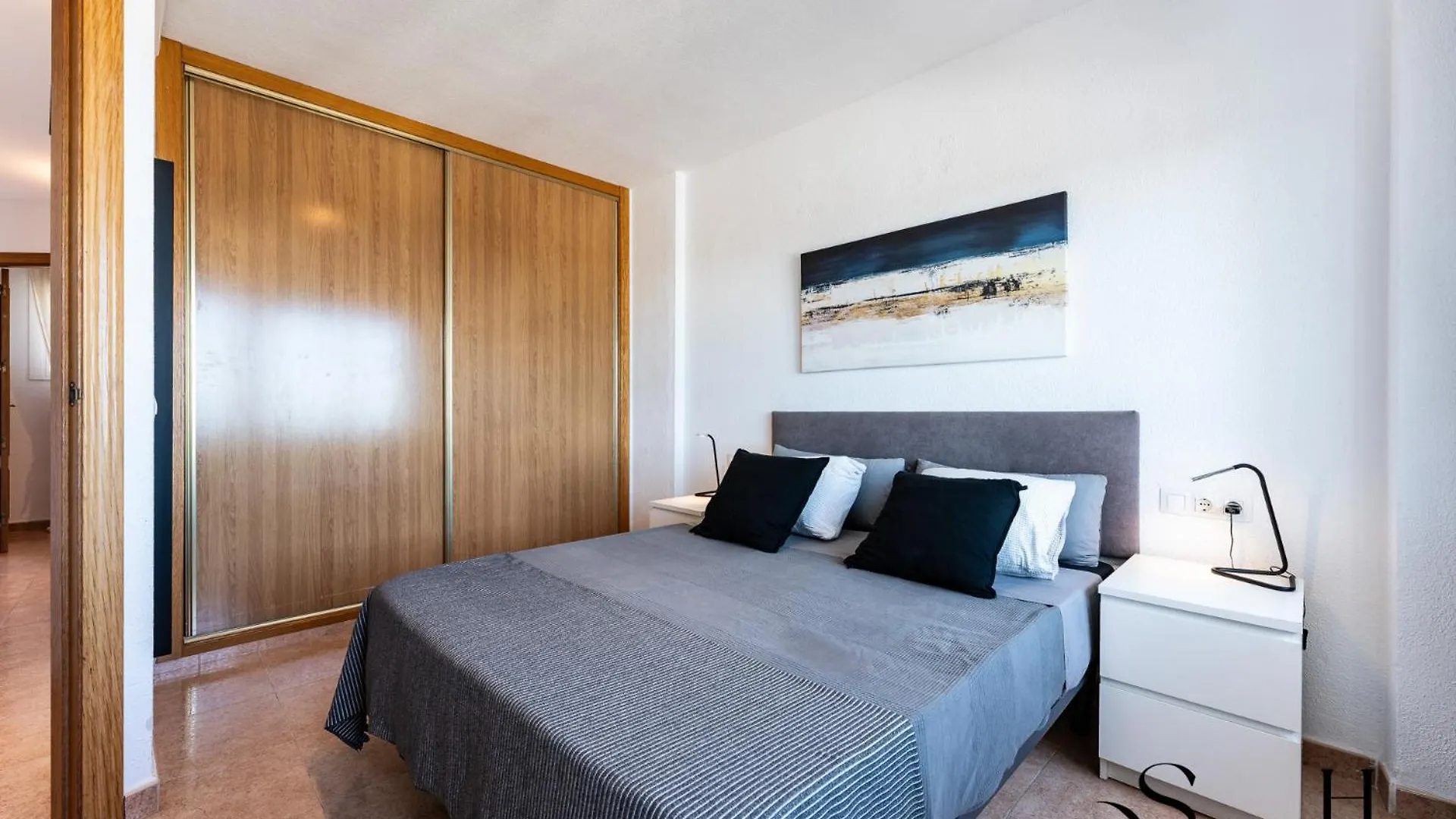 דירה בנאלמדנה Central 2 Bed I Pool I Sea View ספרד