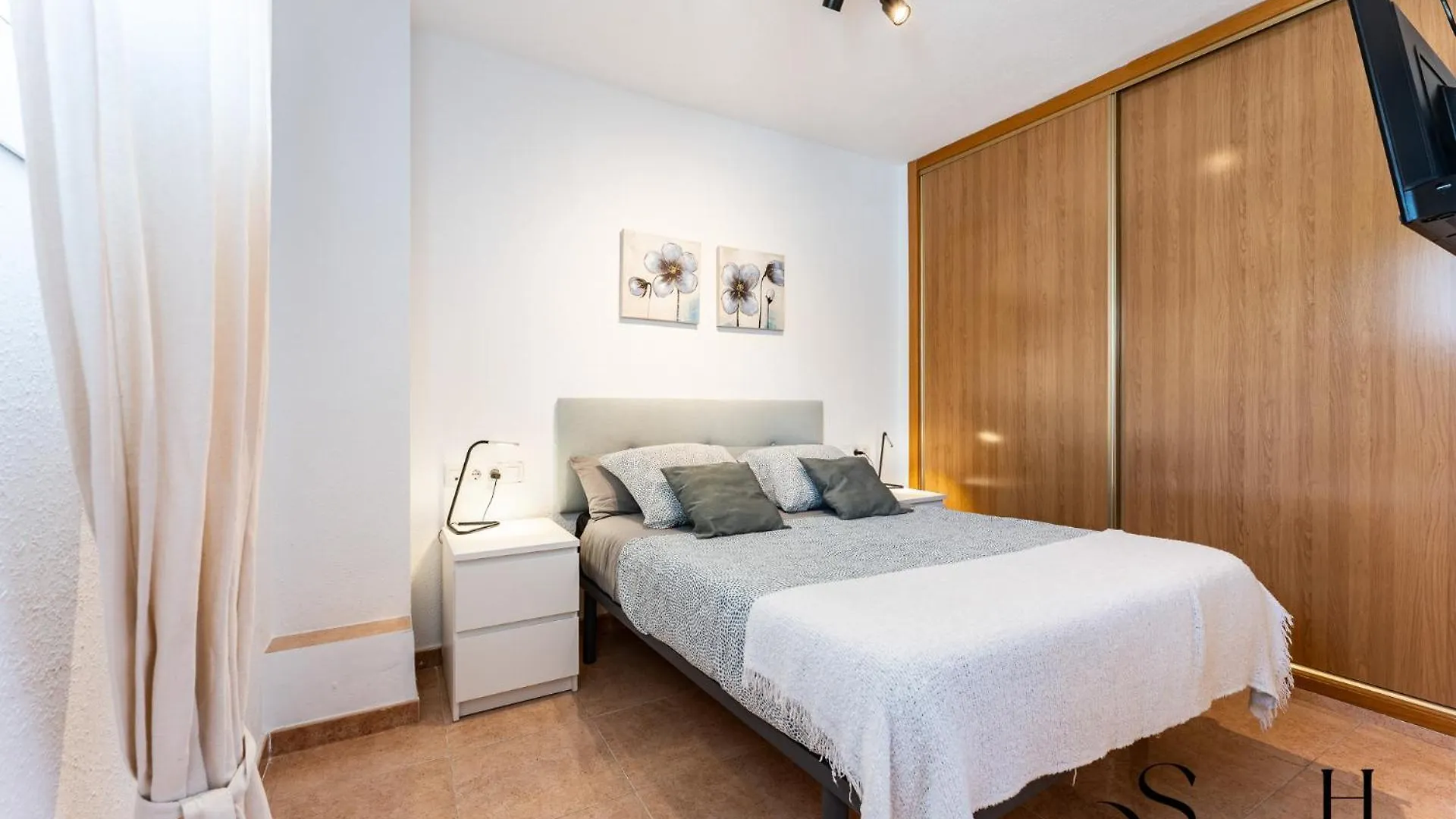 דירה בנאלמדנה Central 2 Bed I Pool I Sea View ספרד