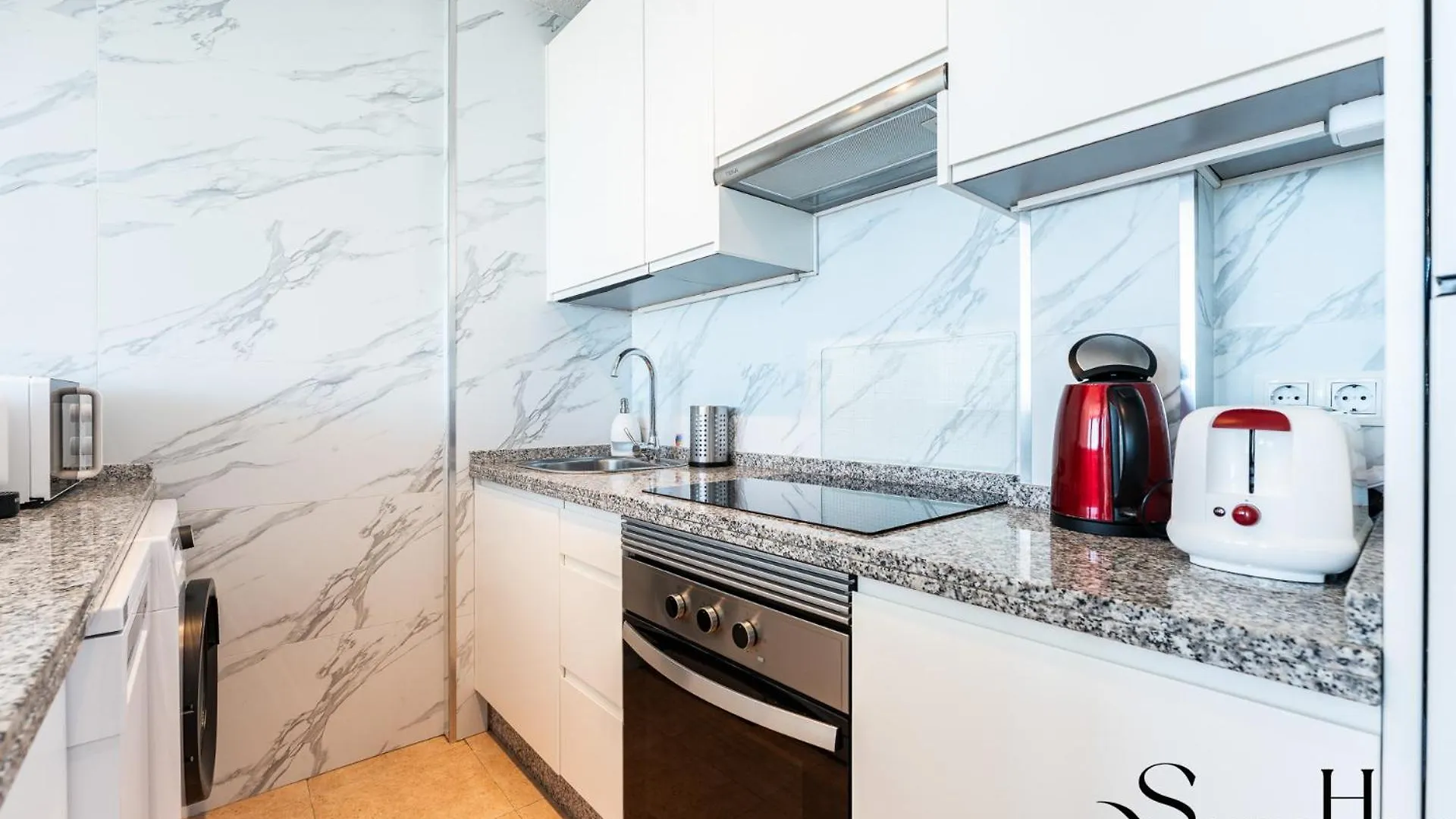 בנאלמדנה Central 2 Bed I Pool I Sea View ספרד