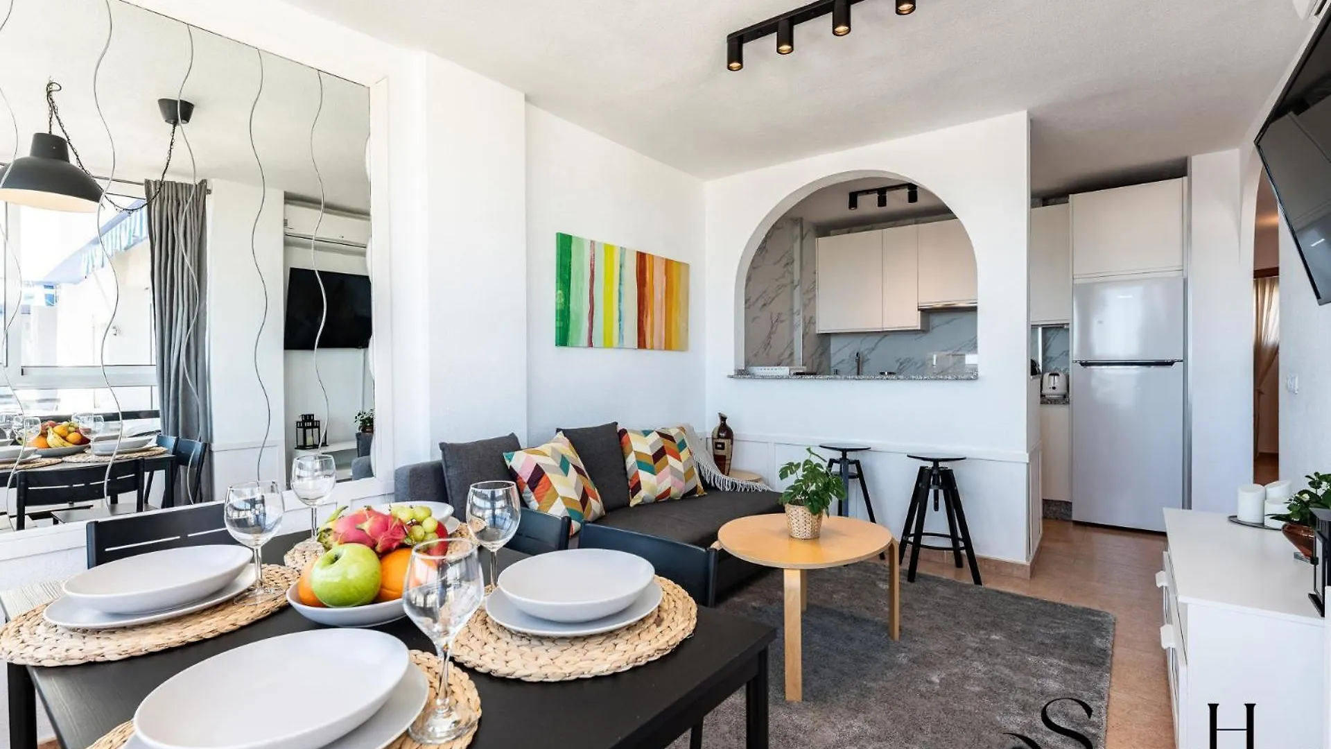 Central 2 Bed I Pool I Sea View Benalmádena Appartamento